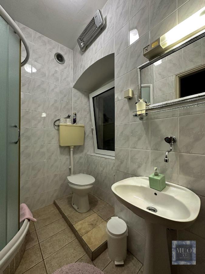 Muo 33 Apartments Kotor Ngoại thất bức ảnh