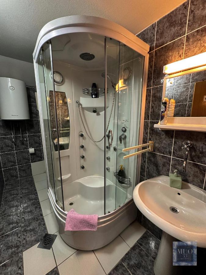 Muo 33 Apartments Kotor Ngoại thất bức ảnh