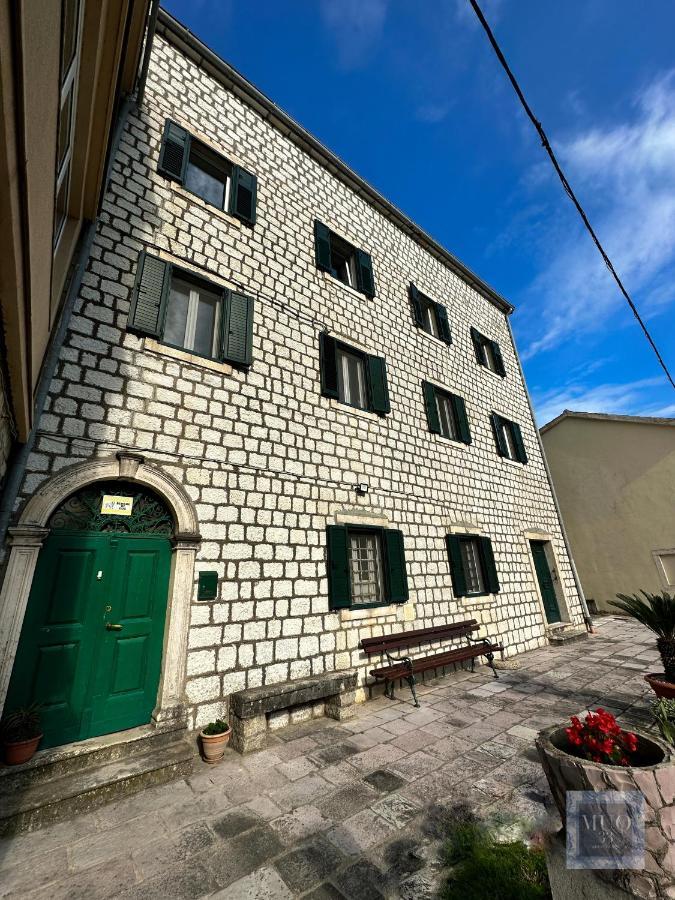 Muo 33 Apartments Kotor Ngoại thất bức ảnh